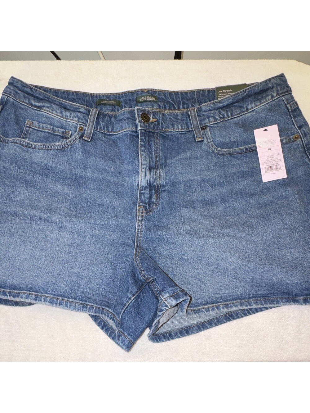 Wild Fable Mid-Rise Midi Denim Shorts Blue Stretch 5-Pocket 4.5" Inseam 18